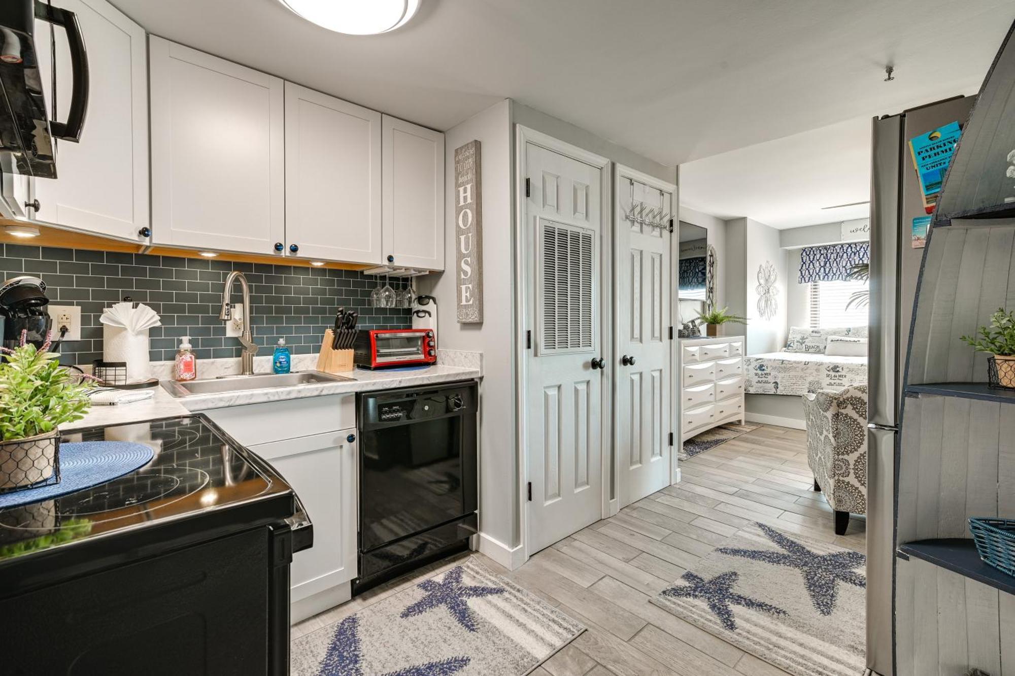 Renovated Oceanfront Resort Condo With Balcony Миртъл Бийч Екстериор снимка